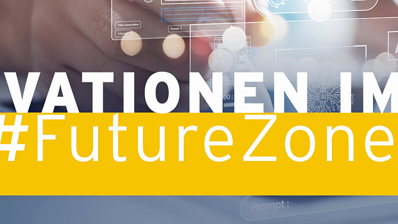 Veranstaltungsbanner „INNOVATIONEN IM EINSATZ – IHK #FutureZone KI“ mit gelbem Farbelement vor dem verschwommenen Hintergrund einer Person, die an einem Laptop mit digitalen KI-Benutzeroberflächen arbeitet.