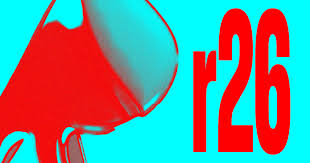 Abstrakte Grafik mit einer fließenden, organisch wirkenden roten Form auf türkisem Hintergrund. Rechts daneben steht der Schriftzug „r26“ in roter Schrift.